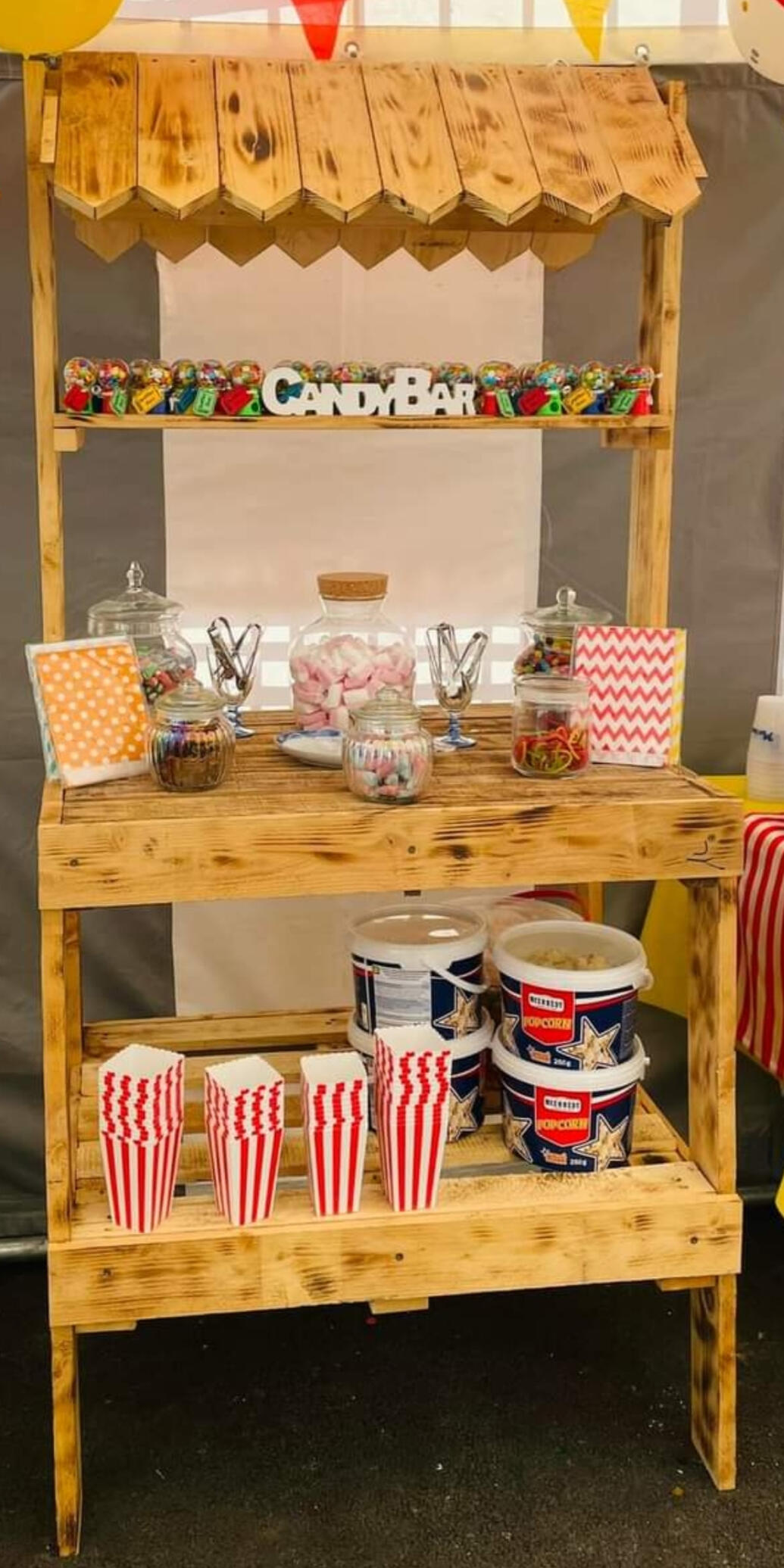 Candy bar Piko Event location événementiel Photobooth mariage baptême anniversaire CE CSE particuliers entreprise soirée événement borne photo ludique jeux bois recyclé palettes DIY upcycling fait main rse livraison